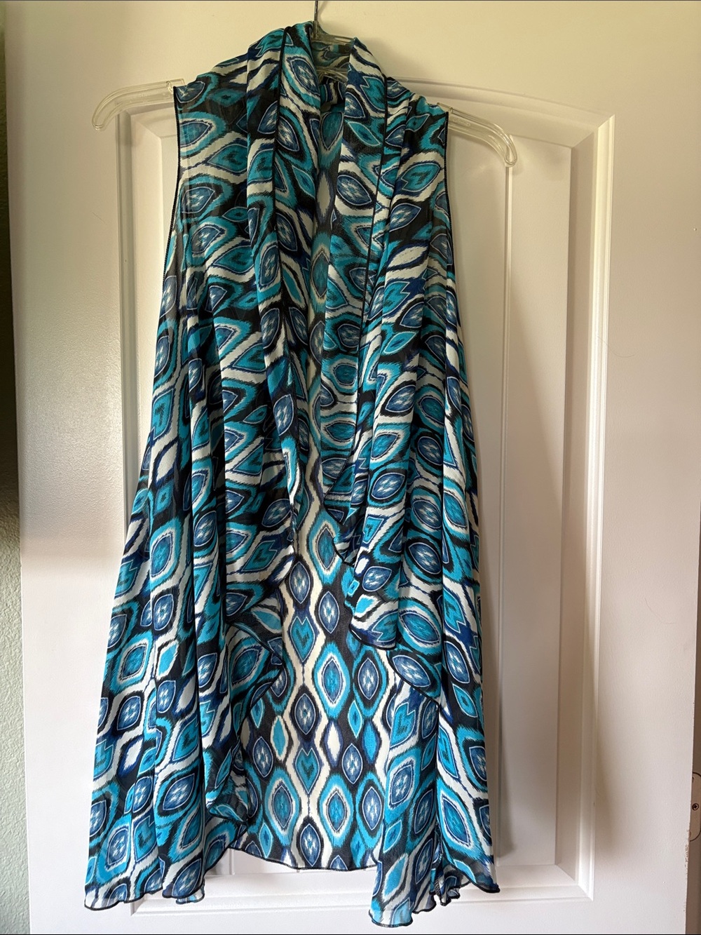 Teal & Blue Geometric Sleeveless Drape Vest